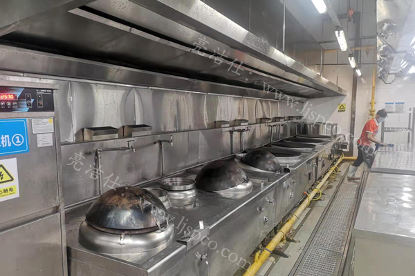 深圳光明食品工厂厨房油烟机清洗找到亮洁仕(图1) 深圳光明食品工厂厨房油烟机清洗找到亮洁仕(图1)