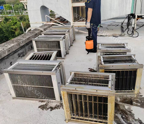深圳烧烤连锁店净化器工作异常,现场解决问题(图1) 深圳烧烤连锁店净化器工作异常,现场解决问题(图1)